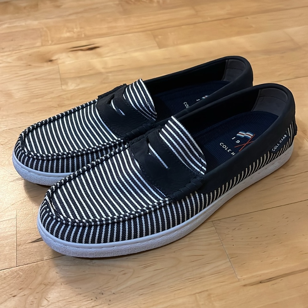 Cole Haan loafer size 9 M